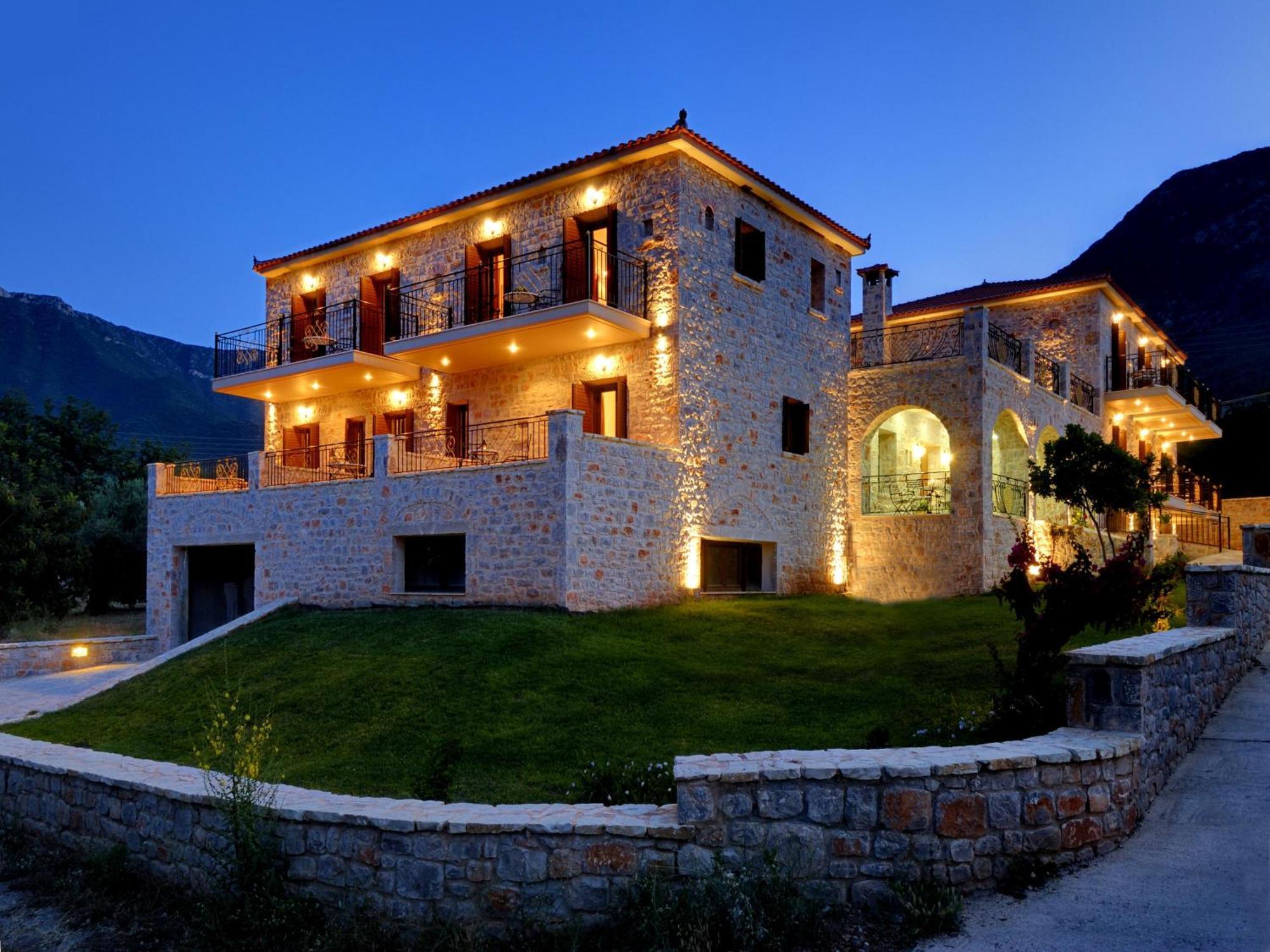 Byzantinon Hotel Leonídion Exterior photo